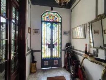 Casa en venta - 4 Dormitorios 3 Baños - Cochera - 195Mts2 - Villa Luro