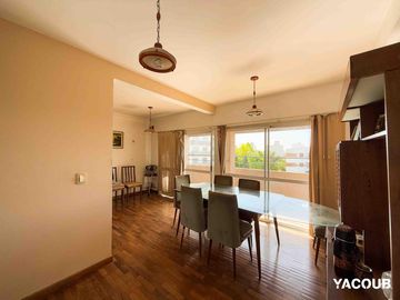 Departamento en venta - 2 Dormitorios 2 Baños - Cochera - 87Mts2 - La Plata