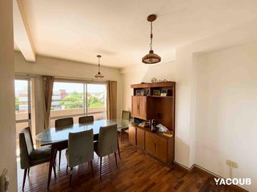 Departamento en venta - 2 Dormitorios 2 Baños - Cochera - 87Mts2 - La Plata