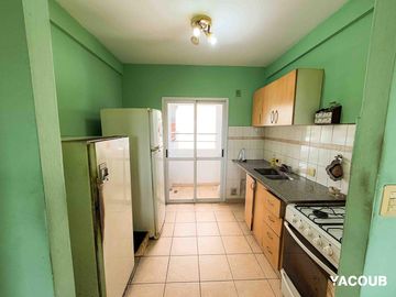 Departamento en venta - 2 Dormitorios 2 Baños - Cochera - 87Mts2 - La Plata