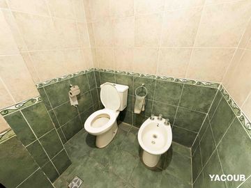 Departamento en venta - 2 Dormitorios 2 Baños - Cochera - 87Mts2 - La Plata