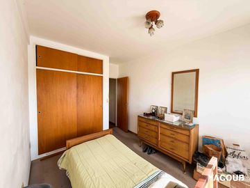 Departamento en venta - 2 Dormitorios 2 Baños - Cochera - 87Mts2 - La Plata