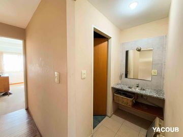 Departamento en venta - 2 Dormitorios 2 Baños - Cochera - 87Mts2 - La Plata