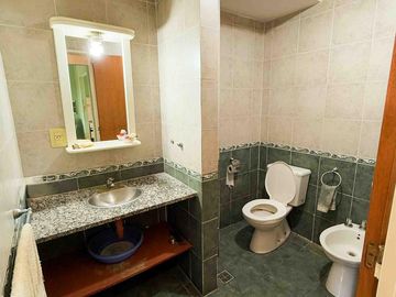 Departamento en venta - 2 Dormitorios 2 Baños - Cochera - 87Mts2 - La Plata