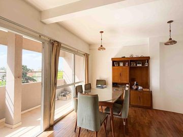 Departamento en venta - 2 Dormitorios 2 Baños - Cochera - 87Mts2 - La Plata