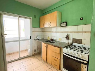 Departamento en venta - 2 Dormitorios 2 Baños - Cochera - 87Mts2 - La Plata