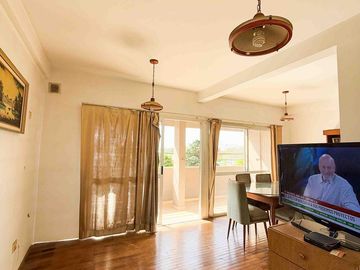Departamento en venta - 2 Dormitorios 2 Baños - Cochera - 87Mts2 - La Plata