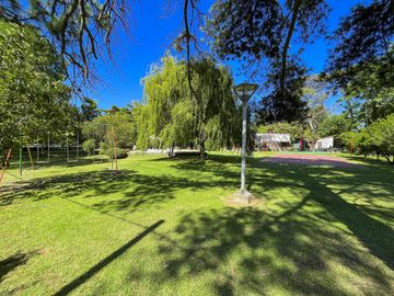 Quinta de 5 dormitorios sobre terreno de 3.744m² en Funes