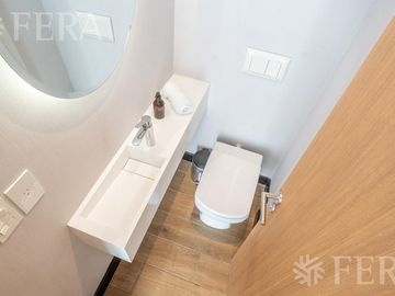 Venta de Departamento duplex de 4 ambientes con dos balcones en Colegiales