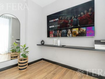 Venta de Departamento duplex de 4 ambientes con dos balcones en Colegiales