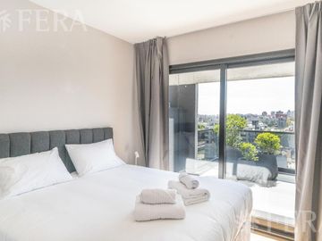 Venta de Departamento duplex de 4 ambientes con dos balcones en Colegiales