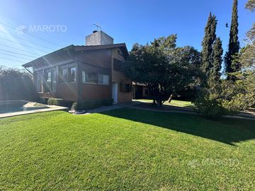 CASA EN VENTA EN COUNTRY MASCHWITZ CLUB