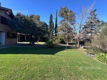 CASA EN VENTA EN COUNTRY MASCHWITZ CLUB