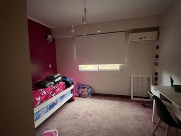 Casa en venta o alquiler en Barrio Privado Santa Ana