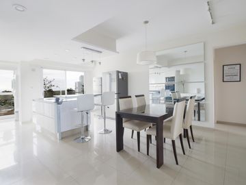 Departamento en venta 4 ambientes en Berazategui con cochera doble y vista al río