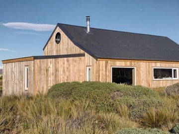 Hermosa casa en Marías del Valle, junto al aeropuerto Chapelco.