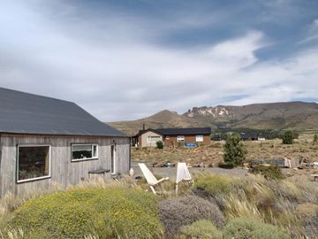 Hermosa casa en Marías del Valle, junto al aeropuerto Chapelco.