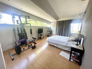 CASA EN VENTA LA ARBOLEDA  - 4 Dormitorios  - Oficina -  Pileta - Gran parque  - Escritura