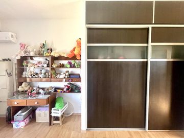CASA EN VENTA LA ARBOLEDA  - 4 Dormitorios  - Oficina -  Pileta - Gran parque  - Escritura