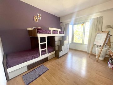 CASA EN VENTA LA ARBOLEDA  - 4 Dormitorios  - Oficina -  Pileta - Gran parque  - Escritura
