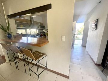 CASA EN VENTA LA ARBOLEDA  - 4 Dormitorios  - Oficina -  Pileta - Gran parque  - Escritura