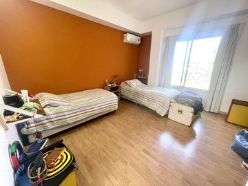 CASA EN VENTA LA ARBOLEDA  - 4 Dormitorios  - Oficina -  Pileta - Gran parque  - Escritura