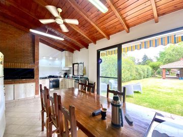 Casa en  funes