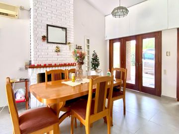 Casa en  funes