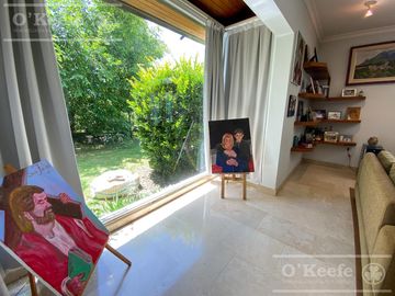 Casa en venta de 4 dormitorios en suite  con fondo al Lago en Abril Club de Campo, Guillermo Hudson