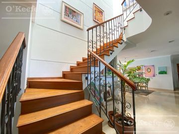 Casa en venta de 4 dormitorios en suite  con fondo al Lago en Abril Club de Campo, Guillermo Hudson