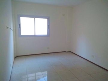 Departamento 2 dormitorio con patio