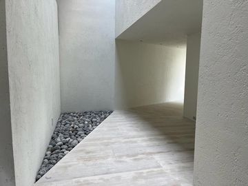 Casa remodelada en esquina