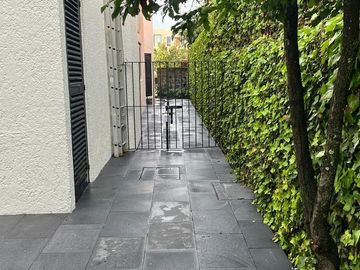 Casa remodelada en esquina