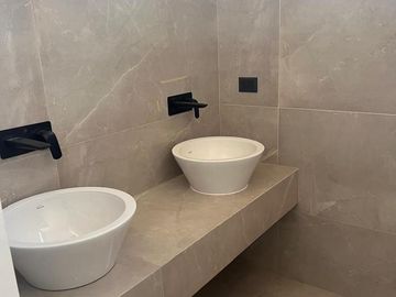 Venta Casa 4 Dormitorios A Estrenar en Altos de Campo Grande