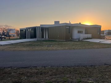 Venta Casa 4 Dormitorios A Estrenar en Altos de Campo Grande