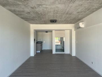 Excelente Loft en venta con cochera. Distrito Quartier, Retiro.