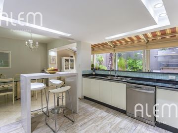 Casa en venta en Lomas de Zamora Oeste