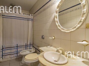 Casa en venta en Lomas de Zamora Oeste