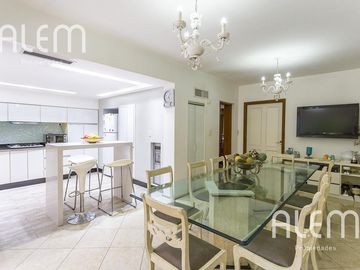 Casa en venta en Lomas de Zamora Oeste