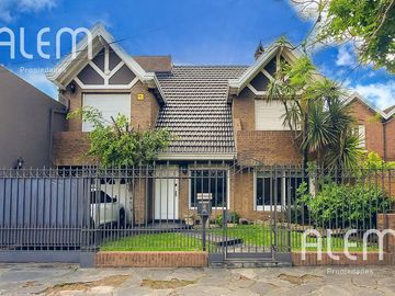 Casa en venta en Lomas de Zamora Oeste