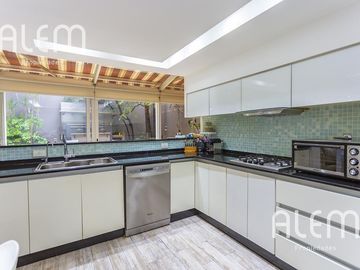 Casa en venta en Lomas de Zamora Oeste