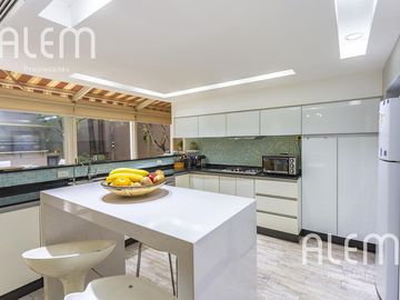 Casa en venta en Lomas de Zamora Oeste