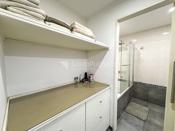 Venta casa 3 ambientes con garaje en Haedo.