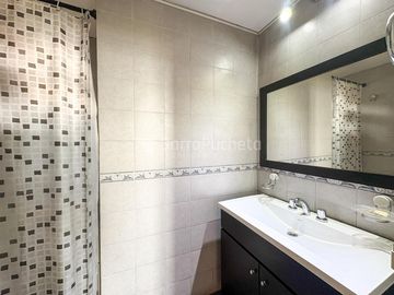 Venta casa 3 ambientes con garaje en Haedo.