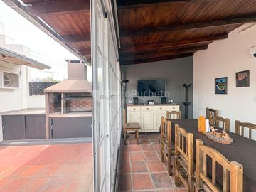 Venta casa 3 ambientes con garaje en Haedo.