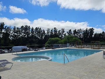 Venta de Departamento en duplex de  3 ambientes en complejo Vista Bahia Nordelta