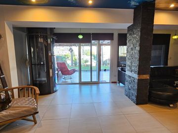 Venta de Departamento en duplex de  3 ambientes en complejo Vista Bahia Nordelta