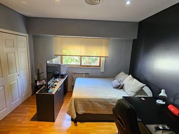 Venta Casa 3 dormitorios y escritorio con jardin en Martinez