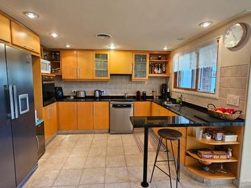 Venta Casa 3 dormitorios y escritorio con jardin en Martinez
