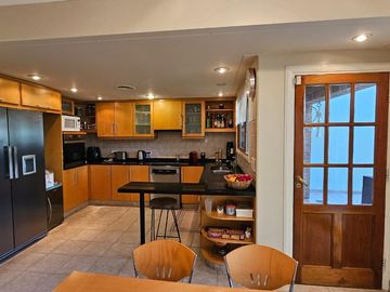 Venta Casa 3 dormitorios y escritorio con jardin en Martinez